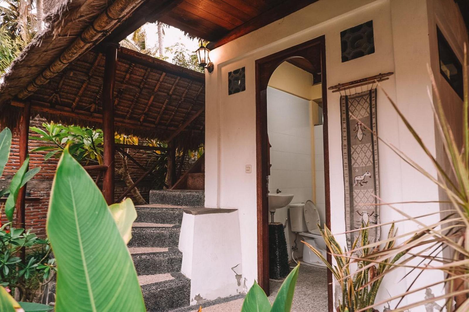 Sasak Experience Hotel Kuta  Buitenkant foto