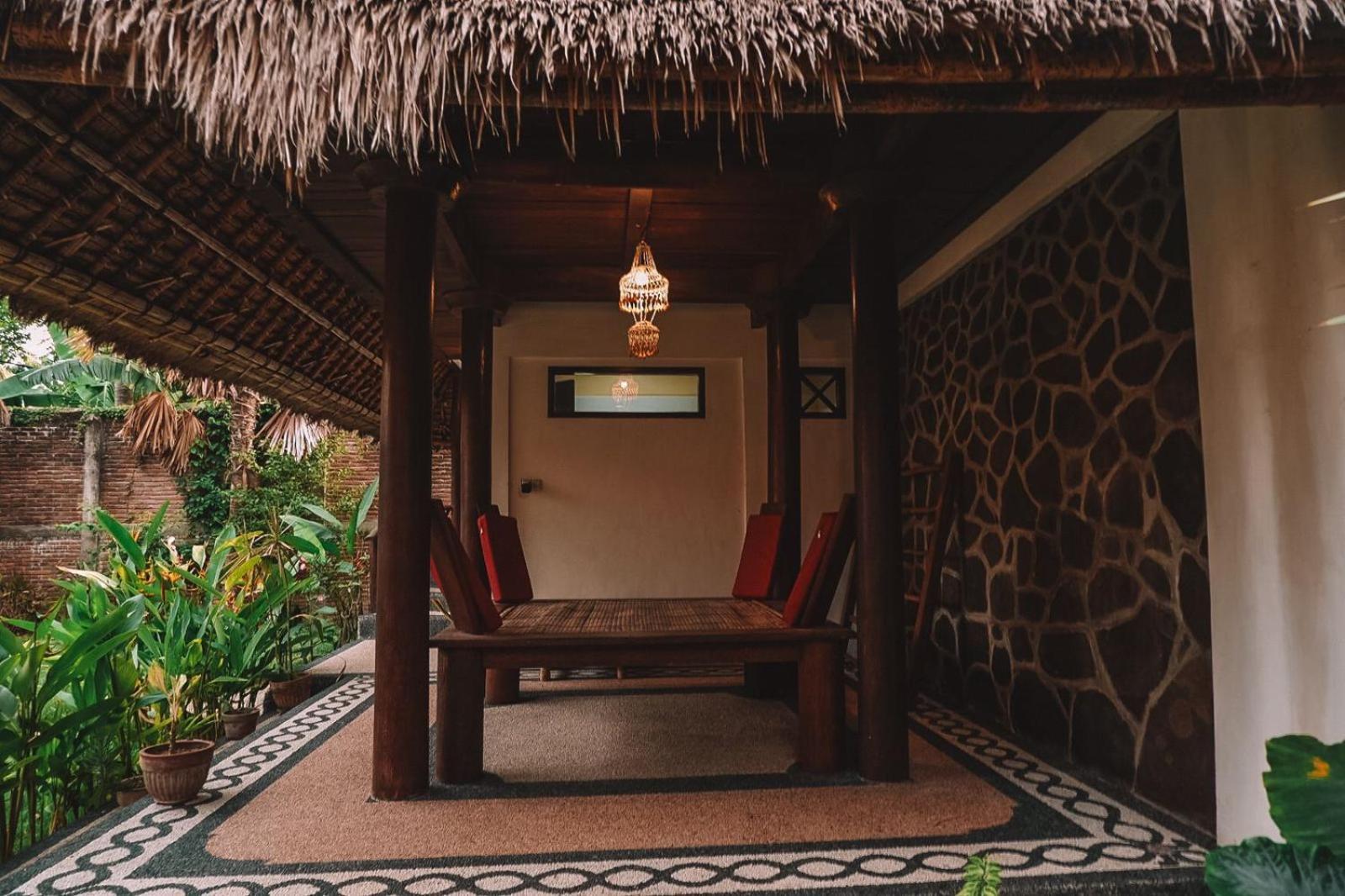 Sasak Experience Hotel Kuta  Buitenkant foto